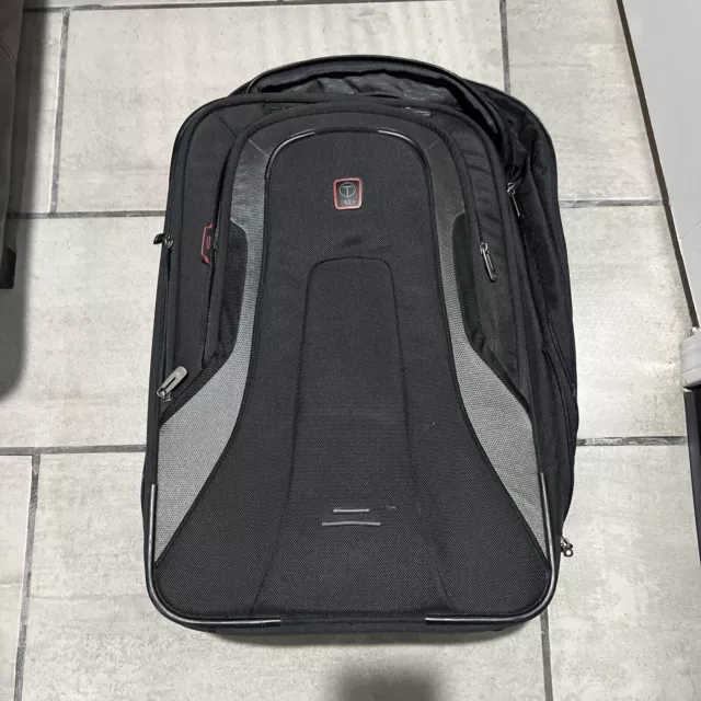 Tumi T-Tech Presidio Park International 2-Wheel Carry-On Suitcase Bag 6722D USED