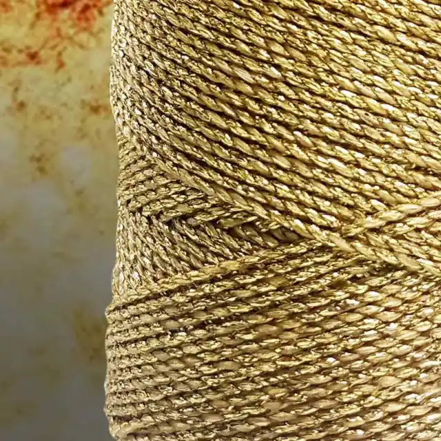 Bobina de 135 metros (100gr) de hilo encerado marca Linhasita colores Oro, Plata