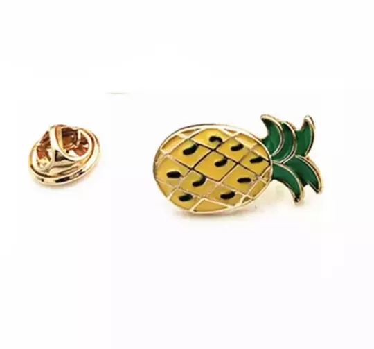 pineapple pin badge, enamel pineapple badge, lapel pin, fruit brooch, 1 pc