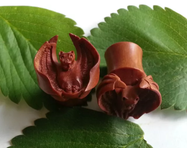 1 Pair Organic Hand Carved 3D Vampire Bat Saba Wood Ear Plugs Tunnels Gauges