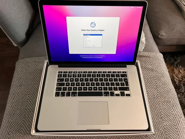 MacBook Pro (Retina, 15-inch, Mid 2015) Laptop 256GB SSD - 16GB RAM MacBook Pro (Retina, 15-inch, Mid 2015) Laptop 256GB SSD - 16GB RAM
