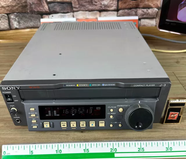 Sony J-3 SDI digital compact video player Betacam Beta J3 SP SX 217 hours defekt