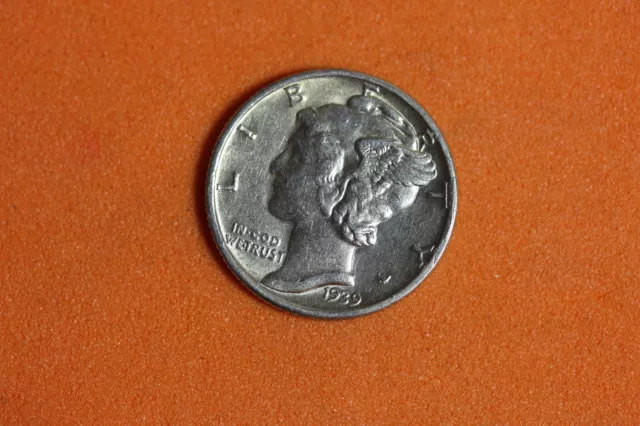 ESTATE FIND 1939 - Mercury Dime!!  #K30810