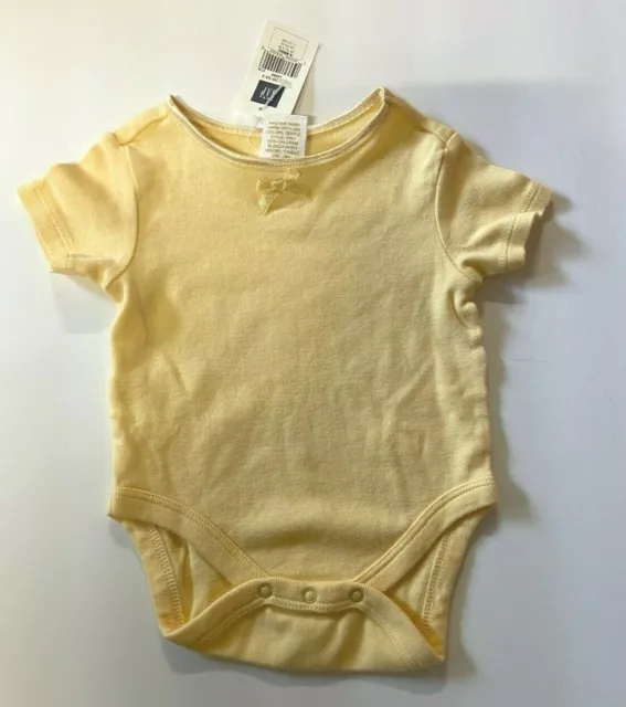 New Nwt Infant Girls Baby Gap Yellow Bodysuit Shirt Size Xs 0-3 Months
