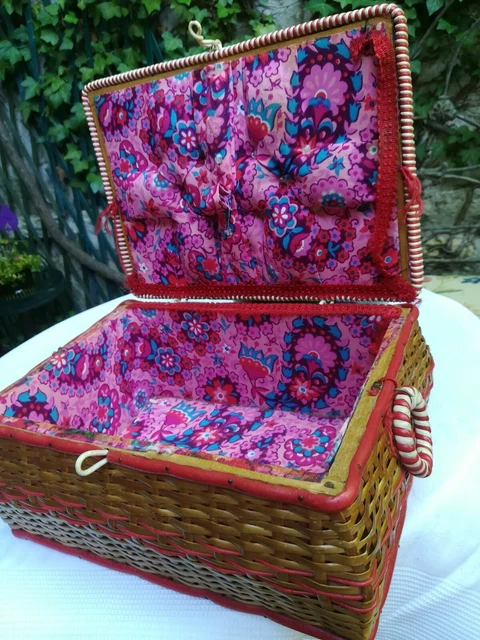 Boîte à Couture Vintage En Osier - Ancienne - Décoration Ou Rangement