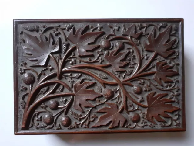 Arts And Crafts / Anglo Indian Carved Wooden Box