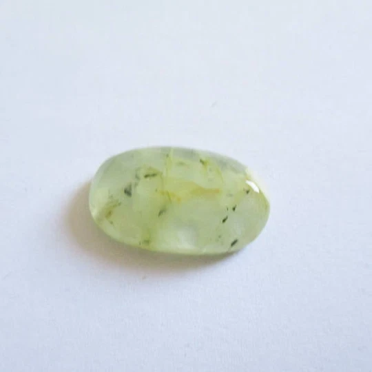 Préhnite cabochon pierre fine 20x12x5mm gemme multicolore reiki chakra plexus