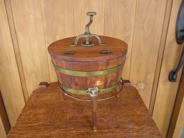 Antique Wood Primitive Salesman Sample / Toy Hand Crank Washing Machine