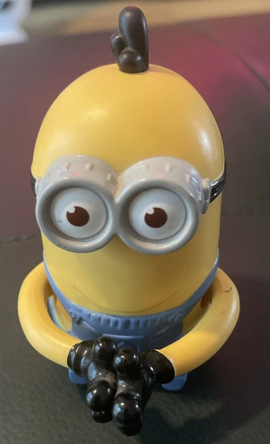 2013 McDonalds Despicable Me 2 - Clap Grabbing - Happy Meal Figure Toy Minion G6