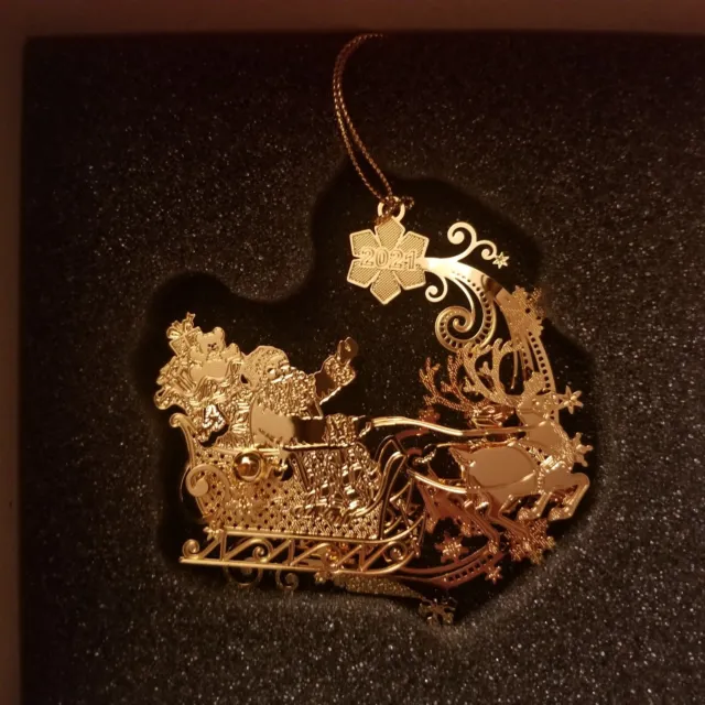 Danbury Mint - 2021 Annual Gold Christmas Ornament -  "Santa's Sleigh"