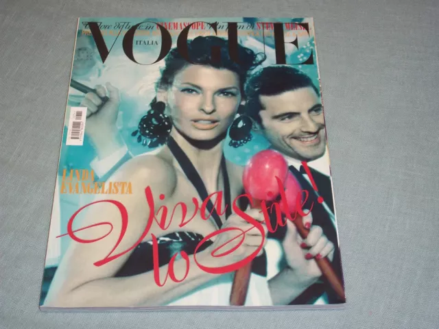 2012 May Vogue Italia Magazine - Linda Evangelista - High End Fashion - L 3492
