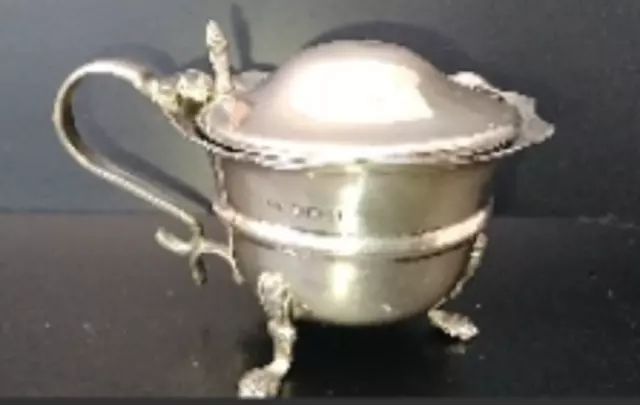 William Devenport, Birmingham Sterling Silver Mustard Pot c.40.65g w/out inner