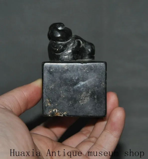 China Hongshan culture Old black jade stone carved cow head seal Stamp signet