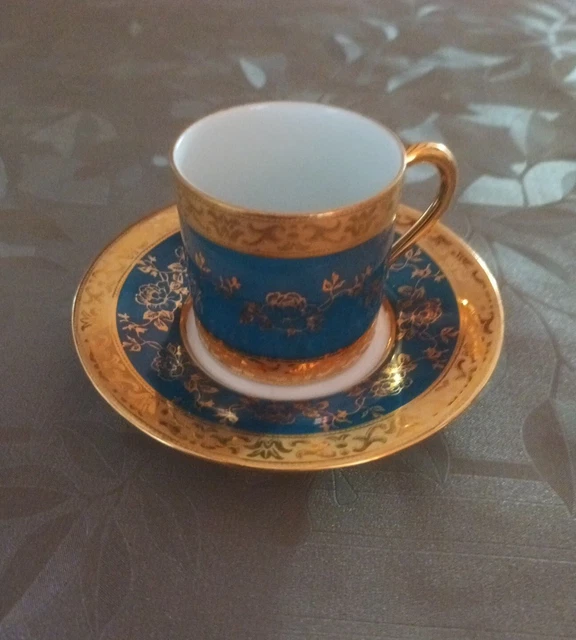 Tasse à Moka Signée Mazay Limoges – Porcelaine Française à Motif Floral, état Impeccable