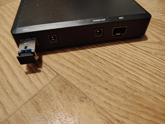 FREEBOX BOITIER CONVERTISSEUR FREE BOITIER ONU FTTH