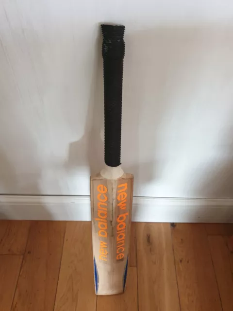 New Balance DC480 junior cricket bat size 5