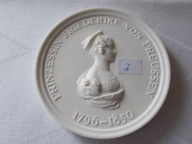 MEISSEN - Medaillon - Prinzessin Friederike von Preußen 1796–1850 - Porzellan 2