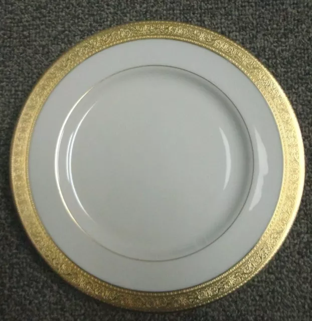 Elegant Lenox China Westchester Ivory W/ Embossed Gold Trim Dinner Plate 10 1/2"