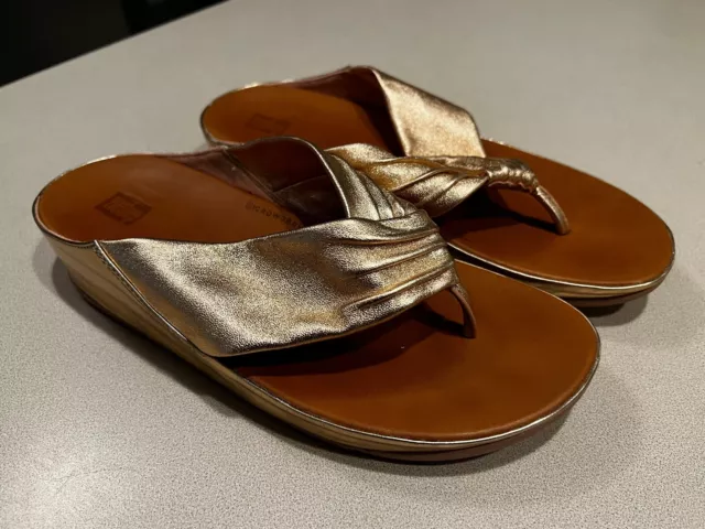 FITFLOP Women's Gold Leather Thong Sandals Size 10