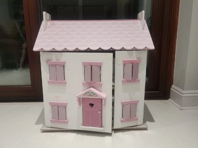 Doll House With Furniture