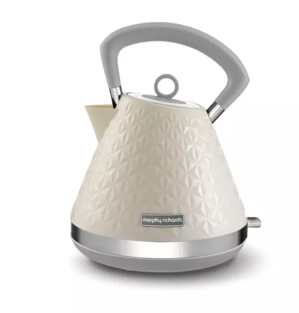 Morphy Richards Vector Pyramid Kettle 108132 Traditional Kettle Cream