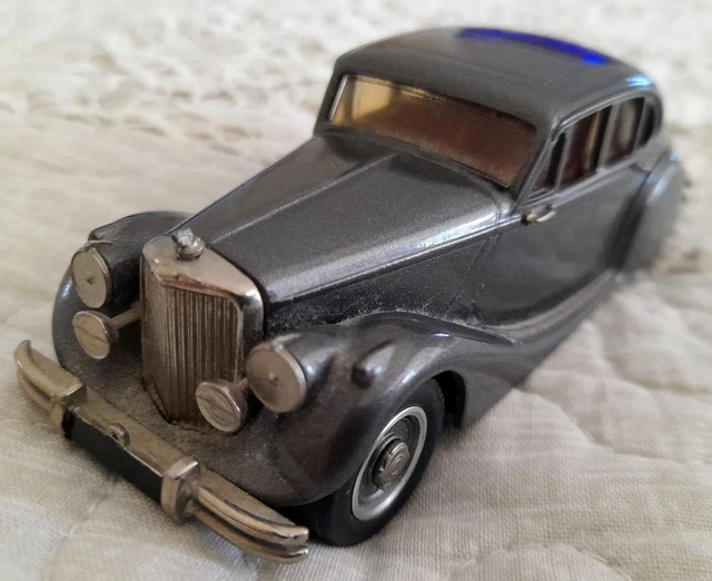 WESTERN MODELS 1/43 Scale WMS4 - 1937 Bentley 3.5L 2Dr Saloon - 2-Tone