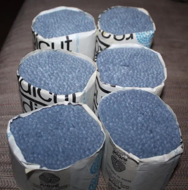 Kit de gancho de pestillo de lana azul 6 rollos Readicut hecho en Inglaterra artesanal YS3)