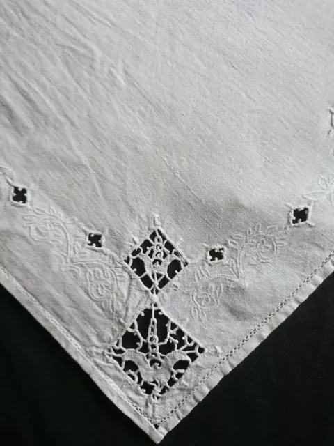 Vintage  Pale Ecru Linen Tablecloth Drawn Threadwork Flowers Embroidery Cut Work