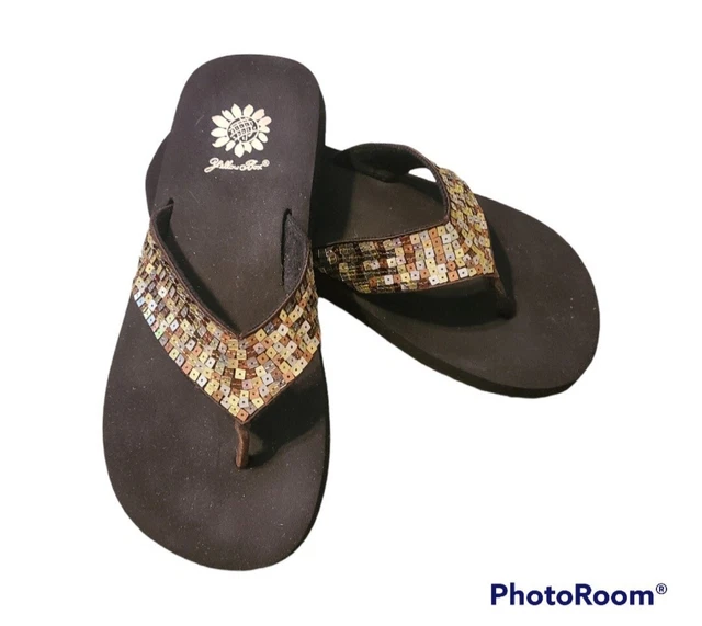 Yellow Box Womens Sandy Brown Copper Metallic Sequin Flip Flop Sandals Size 7 Yellow Box Womens Sandy Brown Copper Metallic Sequin Flip Flop Sandals Size 7