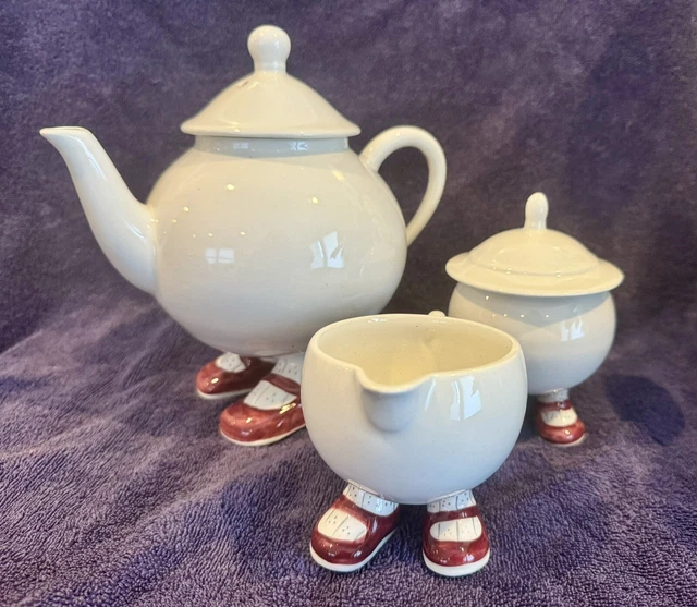 CARLTON WARE WALKING Ware Teapot With Milk Jug $85.00