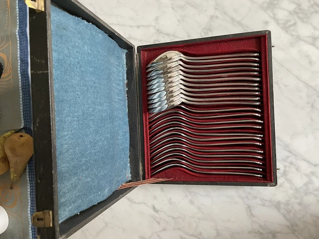 Ménagère 93 Pièces Wiskemann + 4 Pièces Christofle - Métal Argenté - Occasion à Nettoyer