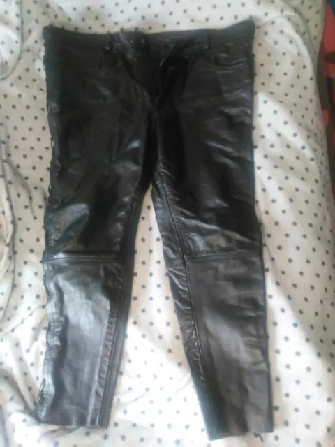 pantaloni di pelle con lacci laterali bikers moto