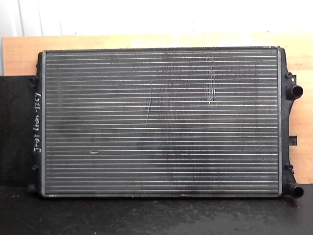 Le9 Radiator RADIATEUR, REFROIDISSEUR D'EAU Seat Leon 1.9 Tdi FAP 1 P 77 Kw 105 Ps ...