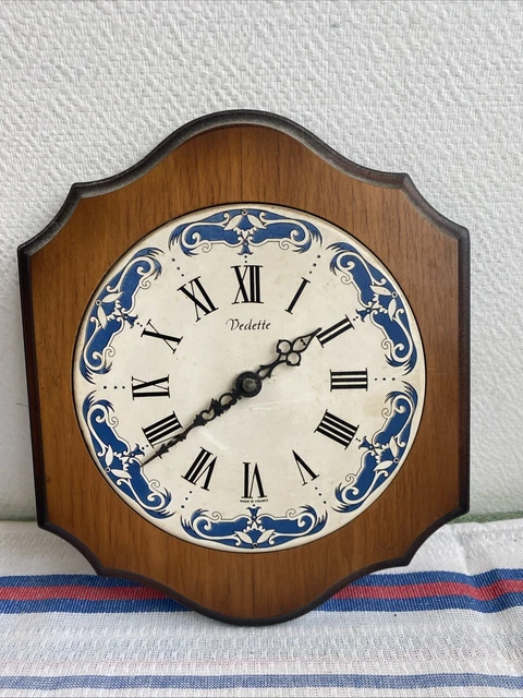 Pendule Murale Vintage Vedette En Bois - Mouvement Quartz - Forme Ovale