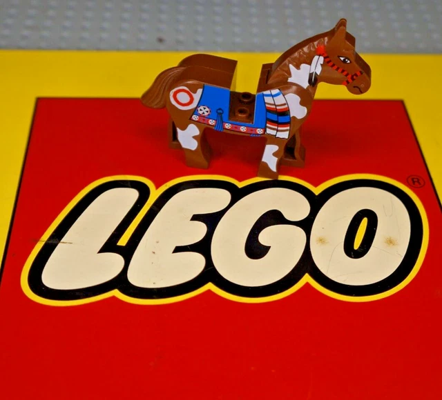 LEGO 4493c01px2 Horse with Blue Blanket, Right Side Red Circle Pattern