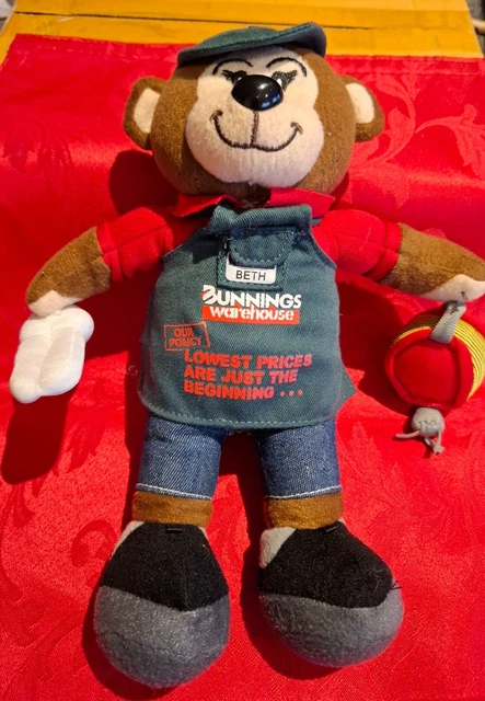 Bunnings Warehouse Bunnings Bear ぬいぐるみ Bunnings Brian Bear Tradie Collectable Plush Toy - 30cm