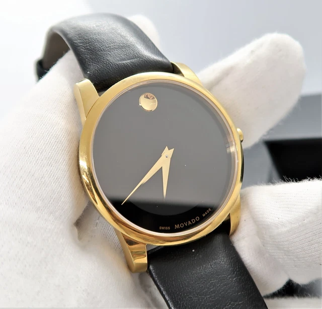 Museo MOVADO, 40 mm,M 07.1.36.1262, Placca d'oro, Zaffiro UOMO CON OROLOGIO SCATOLA, R17-28