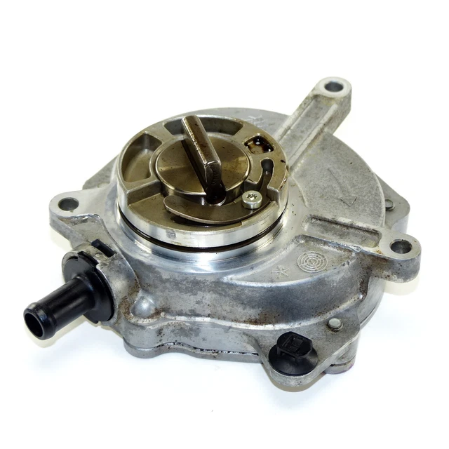 VACUUM PUMP 06D145100D Audi A4 B6 B7 A6 4F A3 8P 2,0L 2,0T 76.92