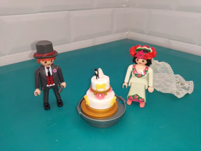 lot figurines Playmobil 4298 couple mariés mariage avec gâteau incomplet