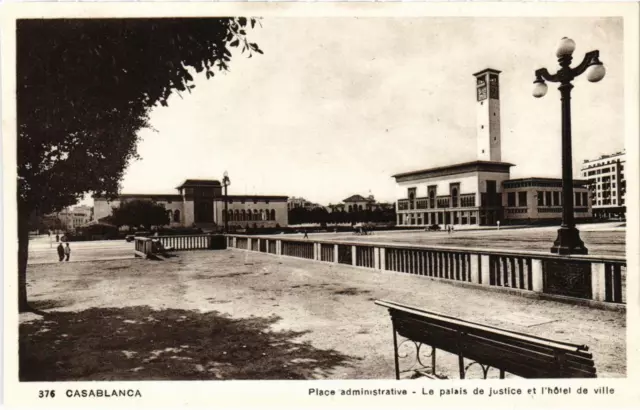 CPA AK MAROC CASABLANCA - Place administrative - Le palais de justice (93298)