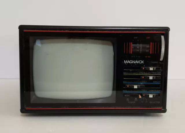 Vintage Magnavox BH3908 Portable 5in TV & Radio Black & White 1989 Replacement