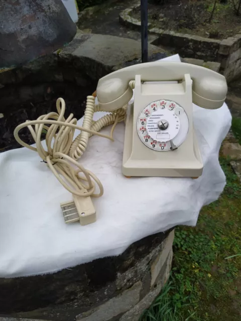 téléphone ancien