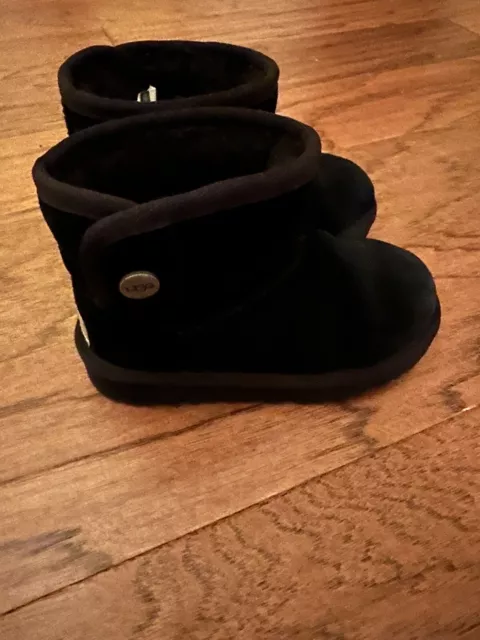 UGG Girls Black Boots Size 11 Toddler