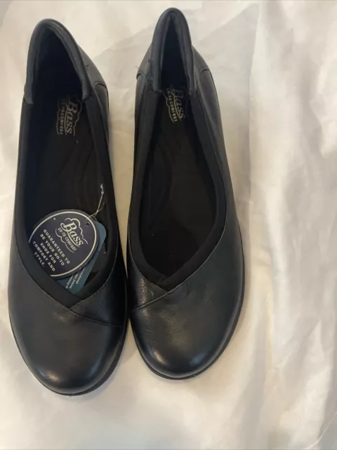 NWT Bass Womens Black Leather Flats Comfy Shoes Size US 8.5