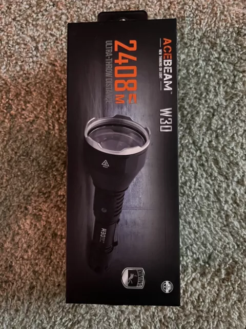 AceBeam W30 Ultra-through Distance flashlight