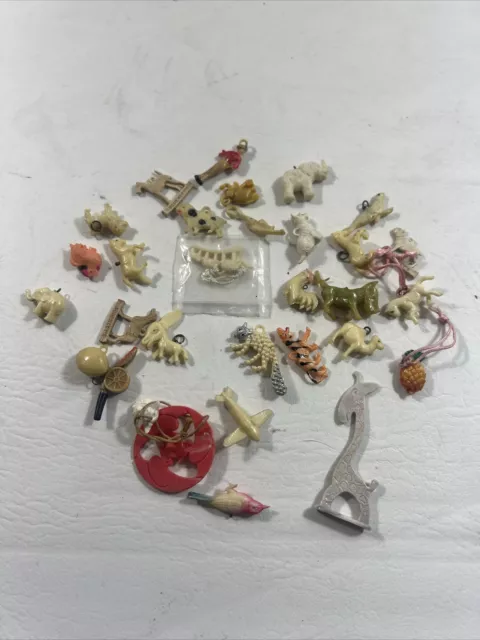 Vintage LOT CRACKER JACK GUMBALL CELLULOID METAL PLASTIC TOYS CHARMS MISC