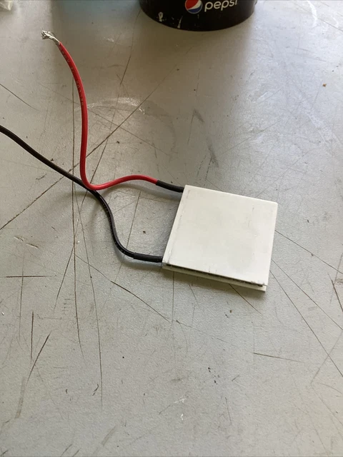 Nine used 40mm x 40mm x 3.5mm (221.0) Thermoelectric Generators