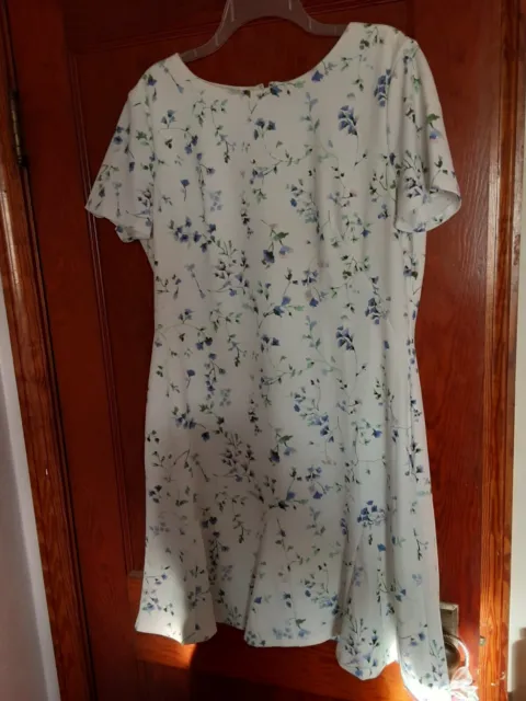 Ralph Lauren Midi Dress Womens 16 Cream and Blue Floral Fit Flare Short Sleeve