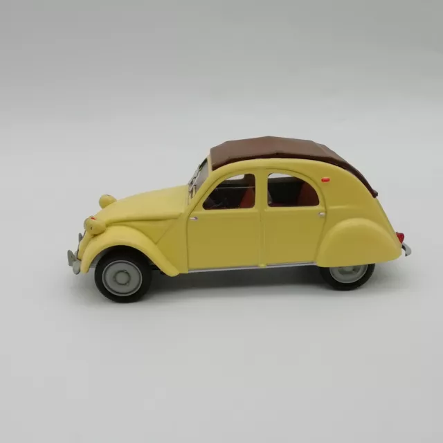 Universal Hobbies 1/43 Citroën 2cv 1961