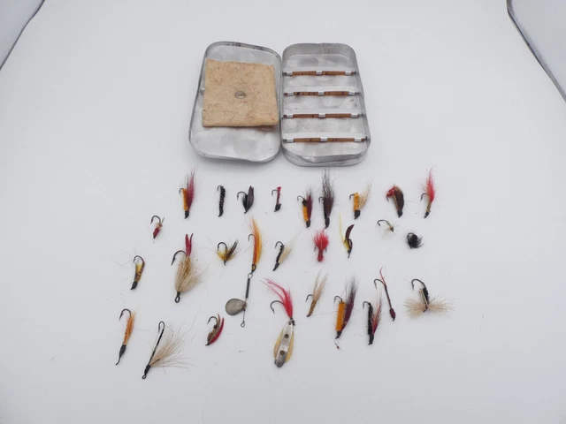 Lot Vintage De Mouches Pour Pêche à La Mouche - Plumes Noires Nymphes - Avec étui